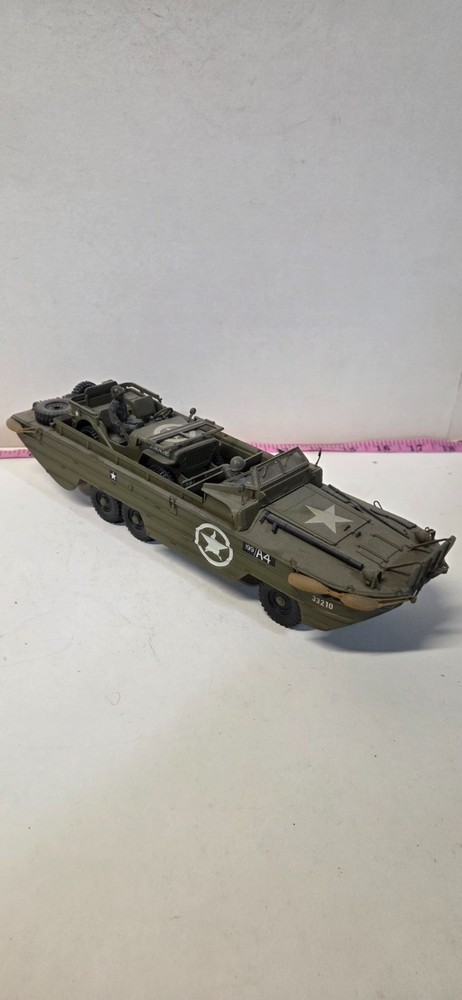 Built Painted 1/35Scale WW2 US Army DUKW Amphibious Truck Cargo With Willys Jeep