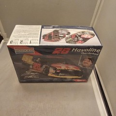 Monogram Ernie Irvan Havoline #28 Ford Thunderbird Nascar 1/24 McM