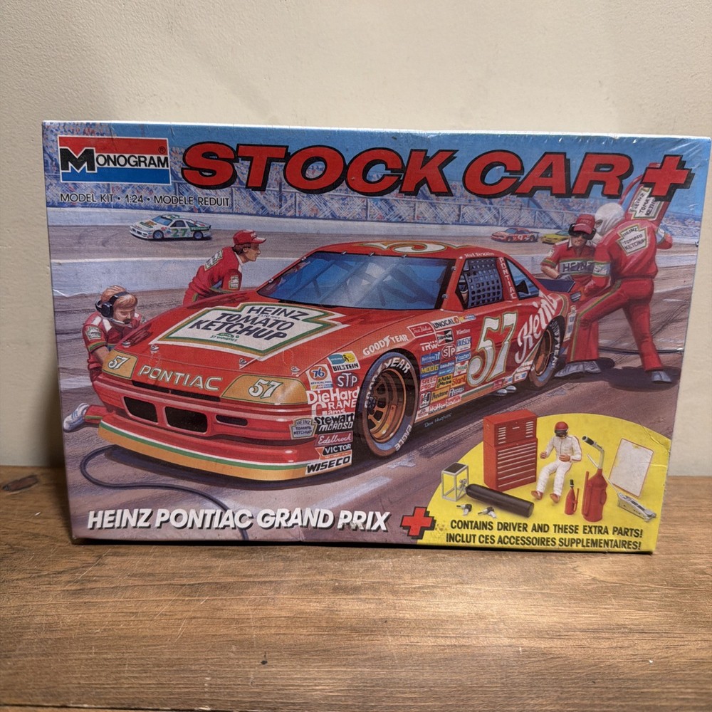 NEW Monogram Model Hut Stricklin 1/24 Heinz Pontiac GRAND PRIX Stock Car #2914
