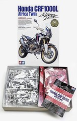 TAMIYA Scale model 1/6 Honda CRF1000L Africa Twin & Detail up parts set 12674