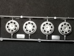 BASSETT STYLE RACING WHEELS from 77 Chevy Monte Carlo Salvinos JR 1:25 Model Kit