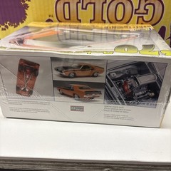 NIP VINTAGE REVELL 70 DODGE CHALLENGER MODEL KIT 1/24 SEALED