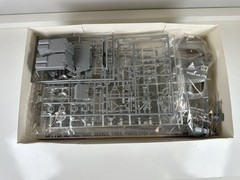 Accurate Miniatures Corvette Grand Sport 1964 1:24 Scale OPEN BOX