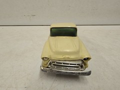 Vintage 1/25 Scale 1957 Chevrolet Cameo Pickup Truck Dealer Promo