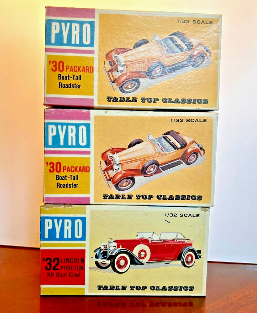 3 Pyro 1:32 Model Car Kits: 2x 1930 Packard Roadster & 1x 1932 Lincoln Phaeton