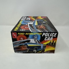 AMT Ford Interceptor Police Car 1/25 Model Kit 38466 Open Box Unbuilt T4
