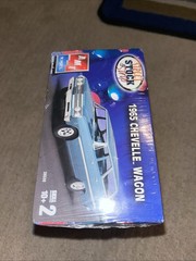 AMT 1965 Chevelle Wagon Street Stock & Strip 1:25 Model Car Kit 38530 New Sealed