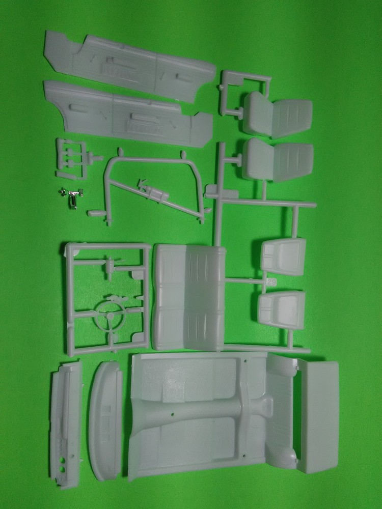 1968 Dodge Charger RT 1/25 Drag Strip Stock Interior Tub Bucket Seat Roll Cage