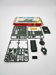 Vintage ESCI 1/72 Armor Model Kit Lot – M60 A2 Starship 8316 & StuG III 8328