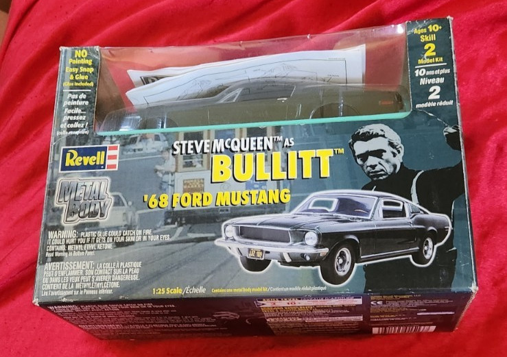 Revell 1968 Ford Mustang Steve McQueen Bullitt 1:25 Scale Model Car Kit