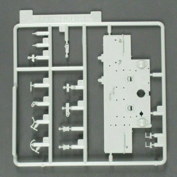 Dragon 1/35 Scale Tiger I Mid-Prod Otto Carius Parts Tree W from Kit No. 6888