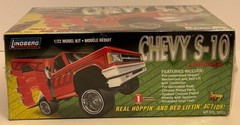NEW 1999 Sealed Lindberg Chevy S-10 Lowrider Build N’ Play 1:22 scale # 73031