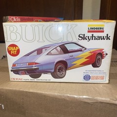 Vintage Lindberg 1/32 Snap Fit 1977 Buick Skyhawk Sealed Kit 376