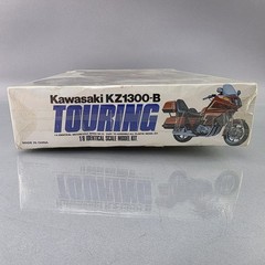 Kawasaki KZ1300-B Touring Motorcycle 1/8 Scale Model Kit Vintage RARE SEALED