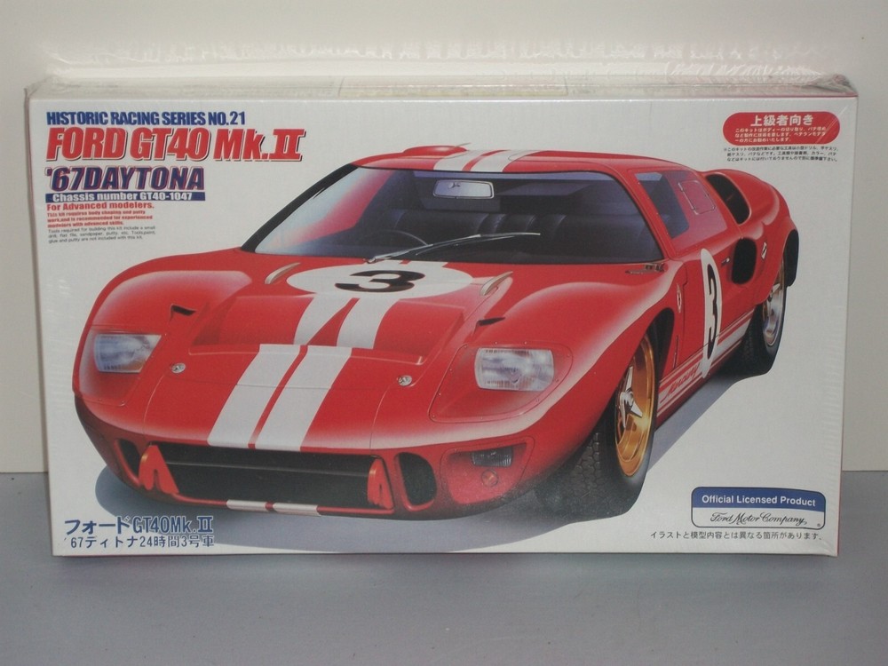 Fujimi 1/24 Scale Ford GT40 Mk.II ’67 Daytona – Factory Sealed