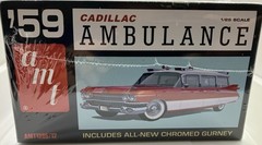 AMT 1959 Cadillac Ambulance w/Gurney 1/25 AMT1395 Plastics Car/Truck 1/24-1/25
