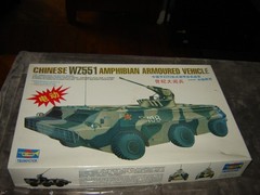 Trumpeter 02003 Model WZ551 AMPHIBIAN Box open 1/35 kit Factory sealed 1999