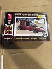 SURF WOODY 3N1 STREET ROD MODEL KIT 1/25 SCALE AMT ROUND 2 NEW SEALED COOL LOOK!