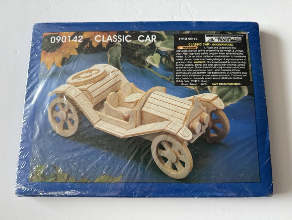 Roadster Wood Model Kit Classic Car Automobile Assembly Build Crafts New Taiwan