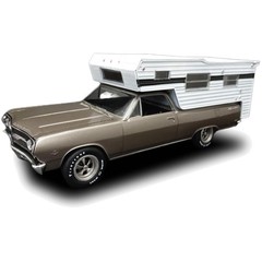 Detailed 1965 Chevy El Camino Model – 1:25 Scale//