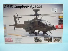 McDonnell Douglas AH-64 Lonbow Apache Italeri Testers Model Kit #515 CIB (A)