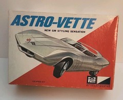 Astro-Vette MPC 1:25 Model Kit & Box 509-200 Rare GM Styling Sensation 1968