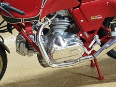 Tamiya 1:12 Scale Ducatil 900 Mike Hailwood Replica Model Kit # 14019 Assembled