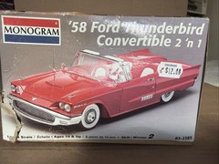 Monogram ‘58 Ford Thunderbird Convertible 2 n’ 1 #85-2385 Released in 2002 NEW