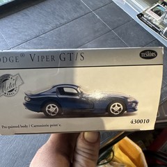 Testors Dodge Viper GT/S 1:43 Pre-Painted Metal Model Kit Blue/White 430010