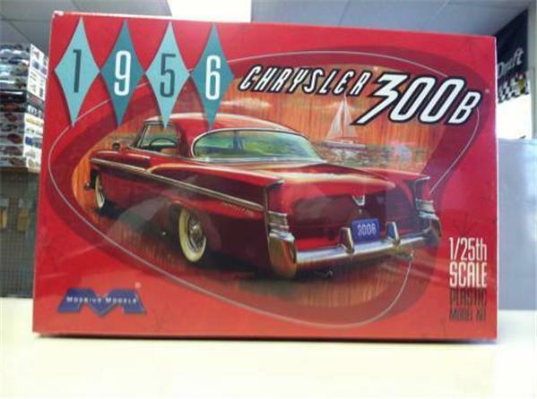 Moebius 1207 Chrysler 300B model kit