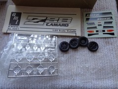 Amt # 6561 1983 Camaro Z28 Open Unbuilt Kit 1/25 Scale