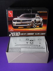 AMT 2010 Chevy Camaro SS/RS Coupe Model Kit 1/25 Scale – Parts Only Bad build