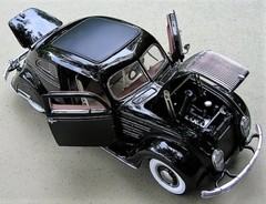 Chrysler 12Custom Vintage Classic Concept Car18Carousel Black1:24