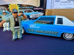 Lindberg Homie Hoppers Ice Machine ‘79 Cadillac Lowrider 1:25 Scale NIB