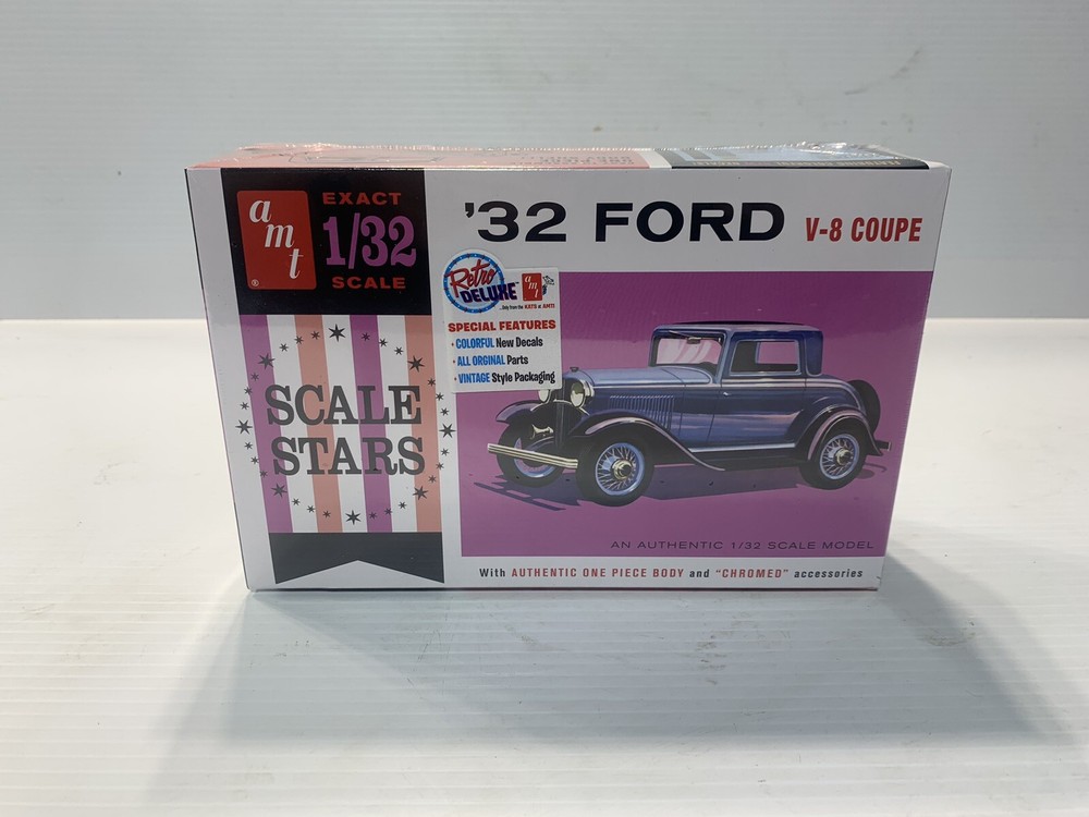 AMT Scale Stars 1932 ’32 Ford V-8 Coupe 1/32 Scale Model Kit AMT1181/12 SEALED