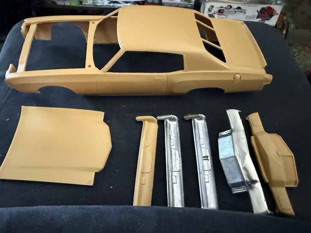 VHTF Ron Cash 72’ Monte Carlo NASCAR 1/25th Scale