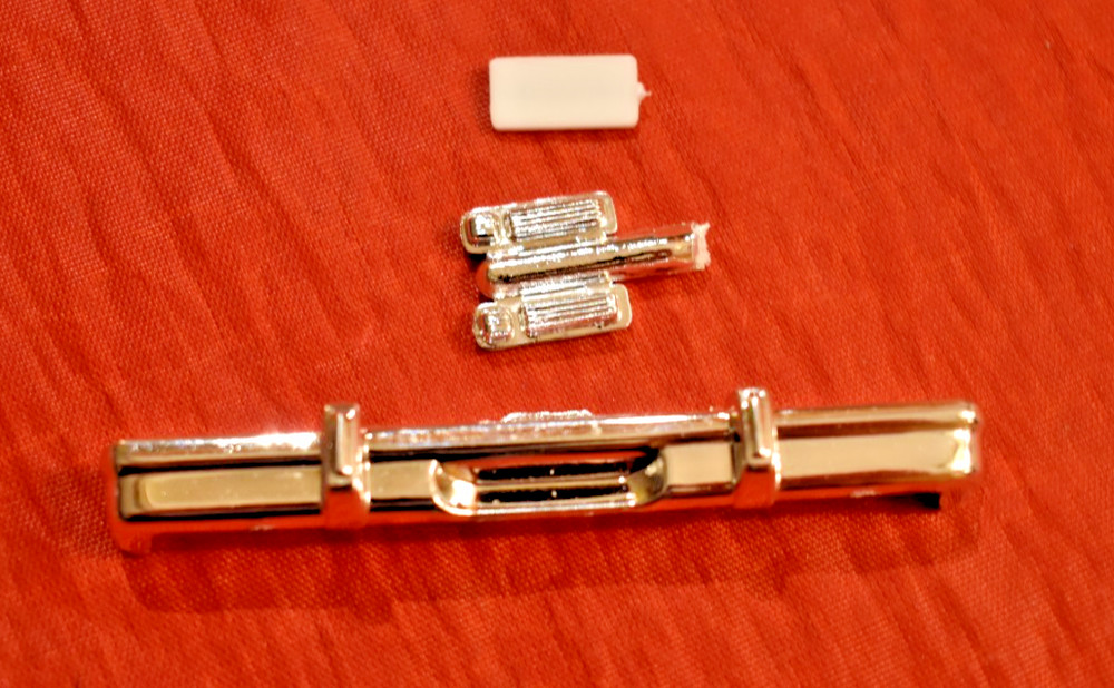 AMT 1977 Ford Pinto Rear Bumper and Taillights 1/25
