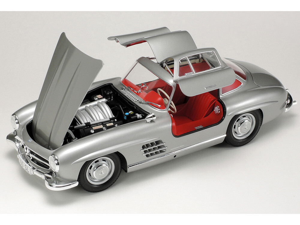 Tamiya 1/24 Model Kit Mercedes Benz 300 SL from Japan 1424