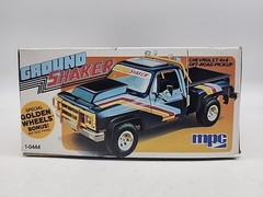 Ground Shaker Chevrolet 4×4 Off Road Pickup 1/25 Model Kit 1-0444 Sealed Bags