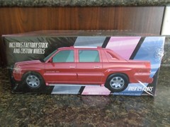 2005 CADILLAC ESCALADE EXT 1/25 AMT ROUND2 NEW SEALED 2022
