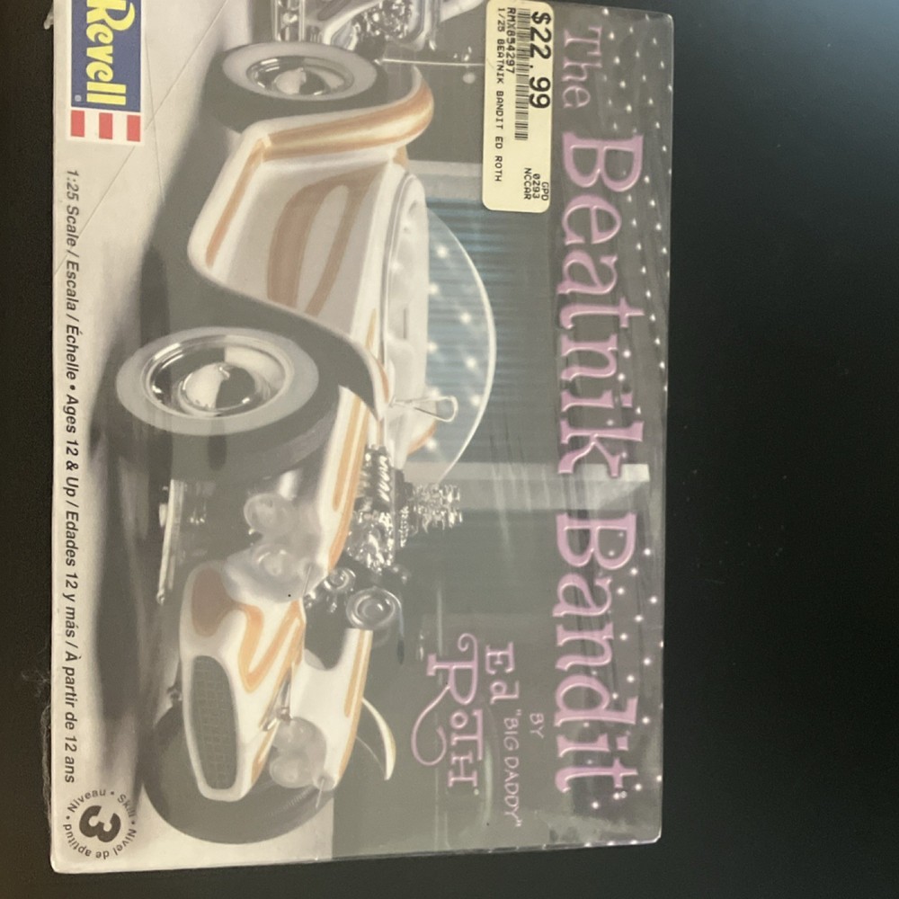 Revell Beatnik Bandit Ed Roth 1:25 Unassembled Model Kit Molded in White