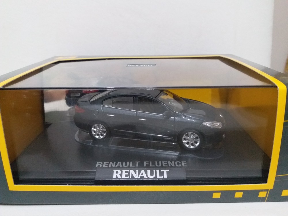 1:43 Renault Fluence norev Brand new, will be shipped in sealed package
