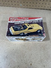 1977 Revell Snap Together Custom Chevy Pick-Up Model Box Only