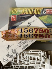 AMT 1965 Ford Fairlane Modified Stocker 1:25 Scale Model Kit Original Issue