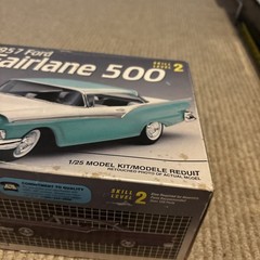 AMT 8028 1957 Ford Fairlane 500 Hardtop 3n1 1/25 Model Kit Never Built
