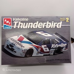 AMT 1/25 Valvoline Thunderbird NASCAR Model Kit Skill Level 2 Unopened