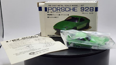 Masudaya Co. Die Case 1: 87 Scale Model PORSCHE 928 Green Kit UNBUILT NEW