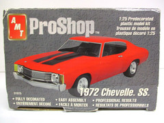 AMT – PRO SHOP – 1972 CHEVROLET CHEVELLE SS 454 – 1/25 PREPAINTED MODEL KIT