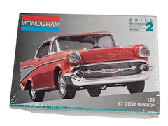 Revell Monogram 1957 Chevy Chevrolet Hardtop Kit 1:24 #2225 NIB Vintage Sealed