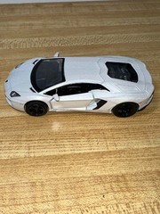 Kinsmart Lamborghini Aventador LP700-4 die-cast 1/38 Car